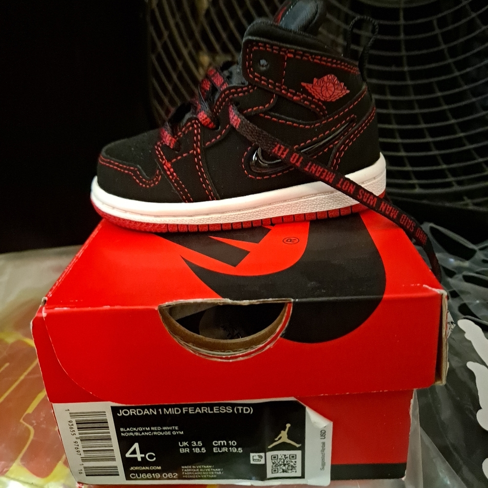 Jordan 1 Fearless